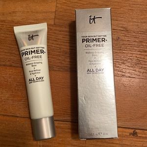 It cosmetics primer oil free
